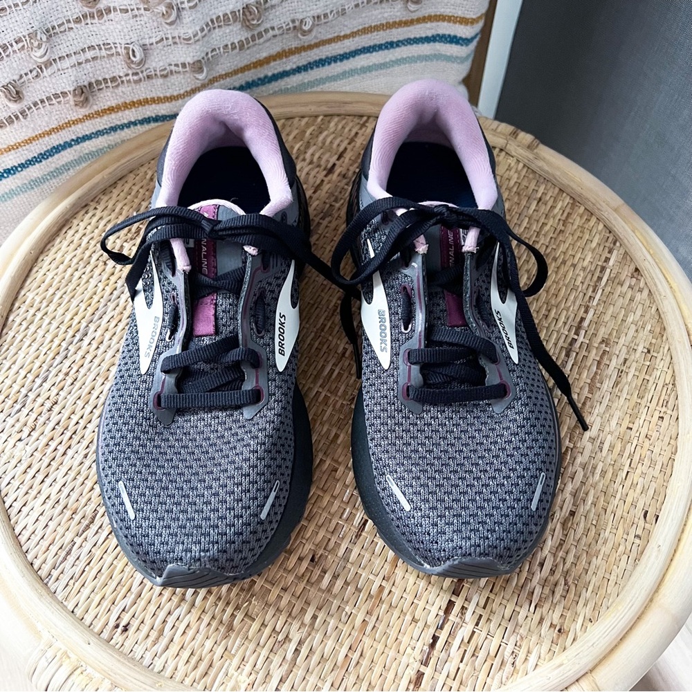 Brooks Adrenaline GTS 22 Pearl Black Metallic Road-Running Sneakers Women’s 8.5 - Picture 3 of 8